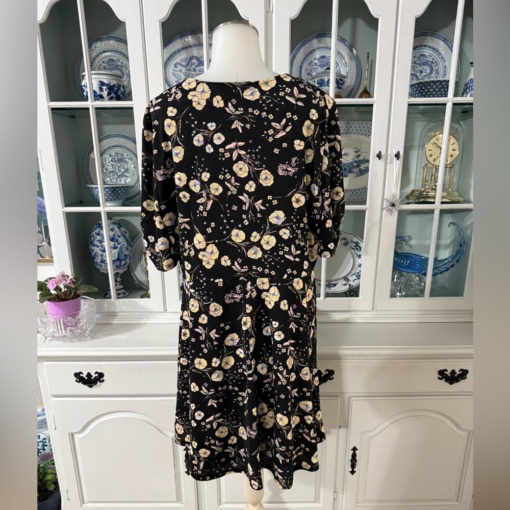 LC Lauren Conrad Black Floral Half Sleeve Dress Size XL - Picture 5 of 8